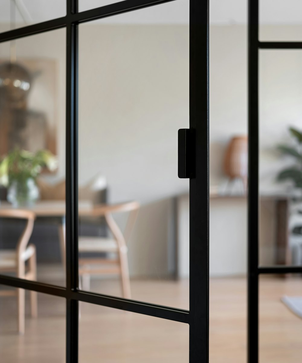 Porte et cloison vitrée style atelier
